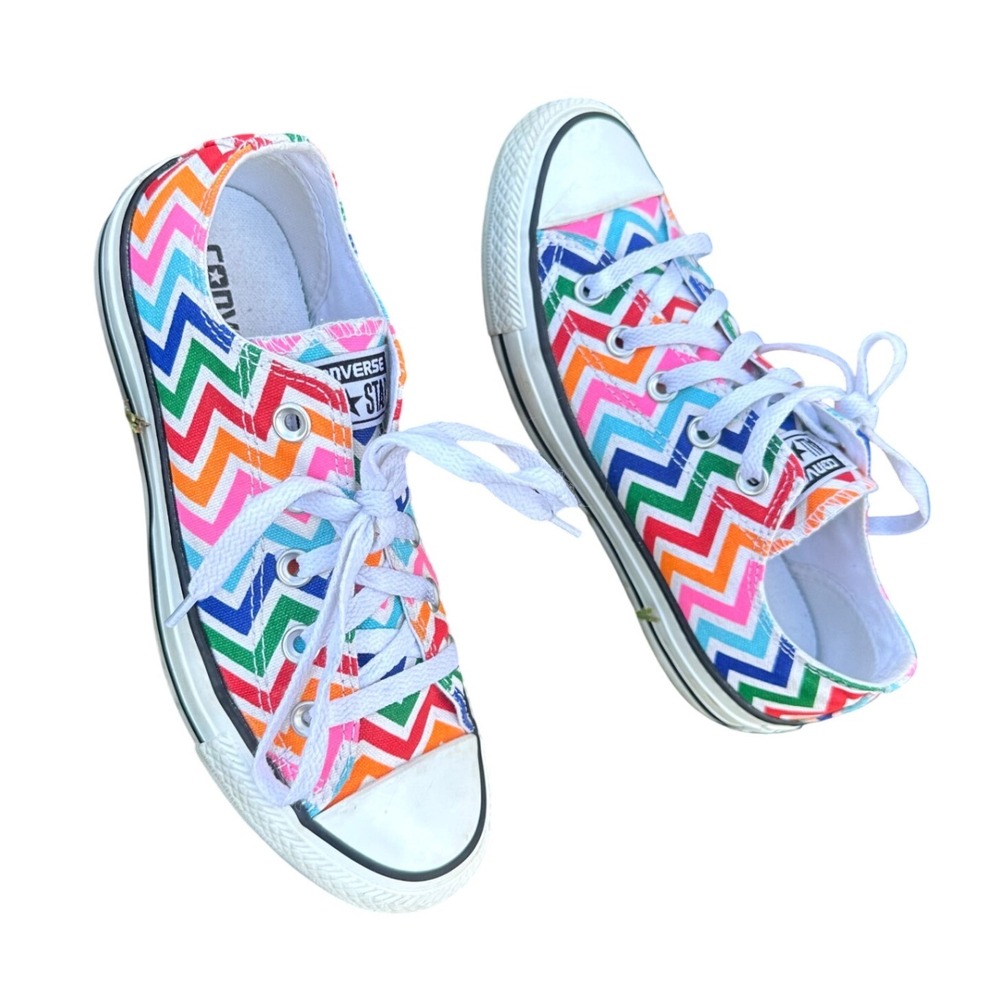 Converse Chuck Taylor All Star Low 'Rainbow Zig Zag Chevron Sneakers Size M4 W6